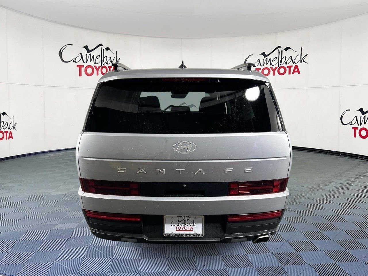 Used 2025 Hyundai Santa Fe SEL FWD image 6