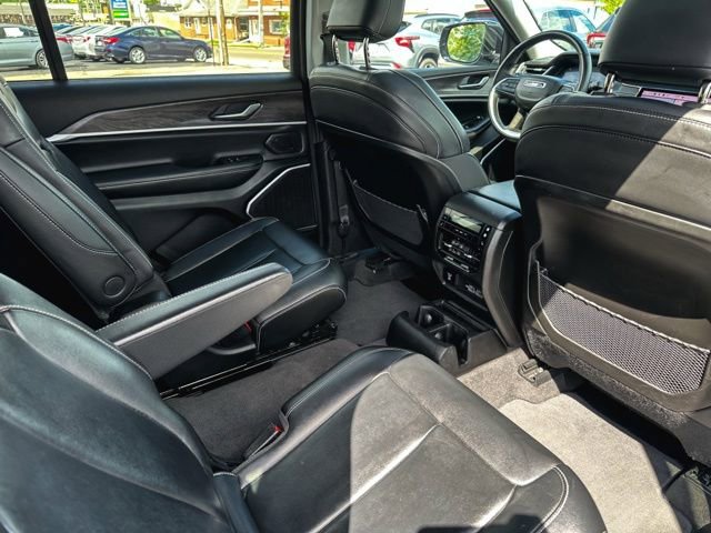 Used 2021 Jeep Grand Cherokee L Limited w/ Trailer Tow Group (B) AWD/4WD image 23
