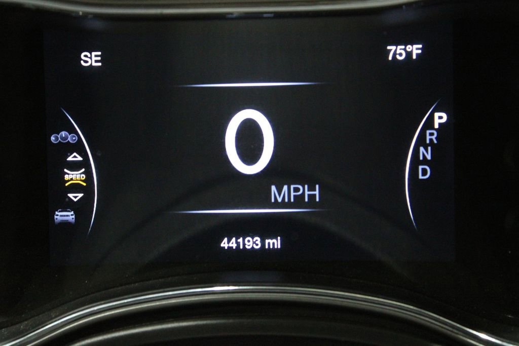 Used 2022 Jeep Grand Cherokee Laredo X image 43