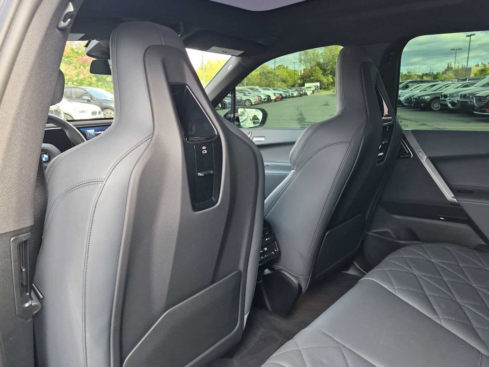 Used 2026 BMW iX M70 AWD/4WD image 18