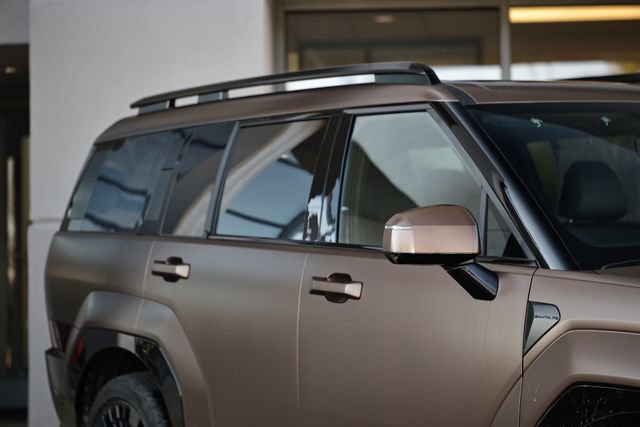 Certified 2025 Hyundai Santa Fe Calligraphy image 3