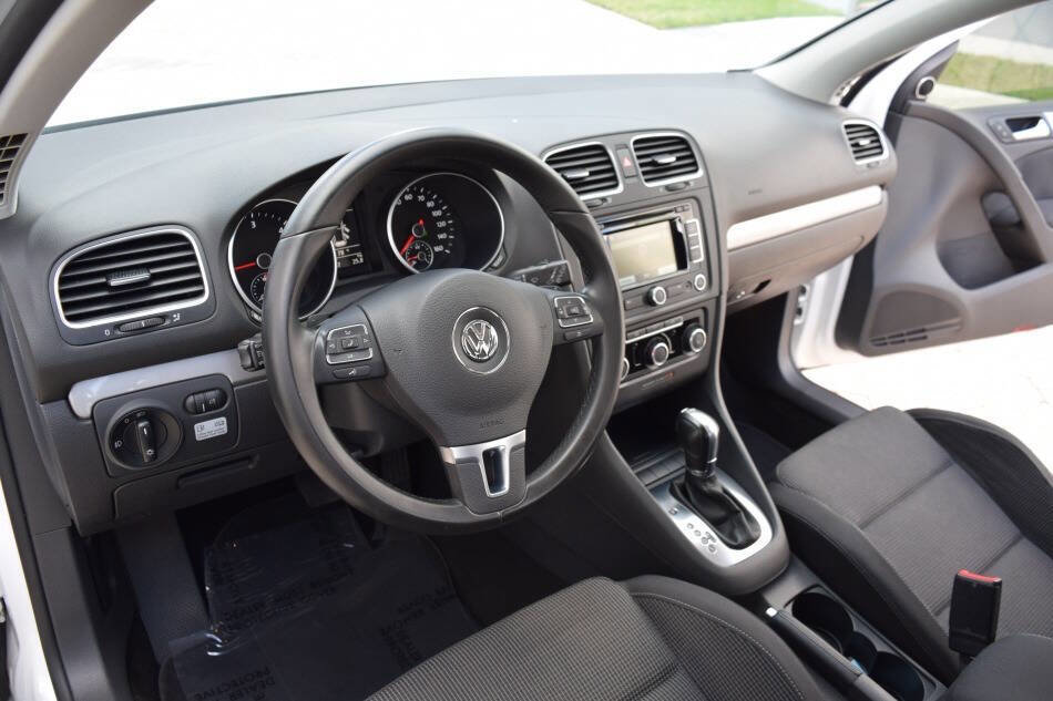 Used 2013 Volkswagen Golf TDI image 46