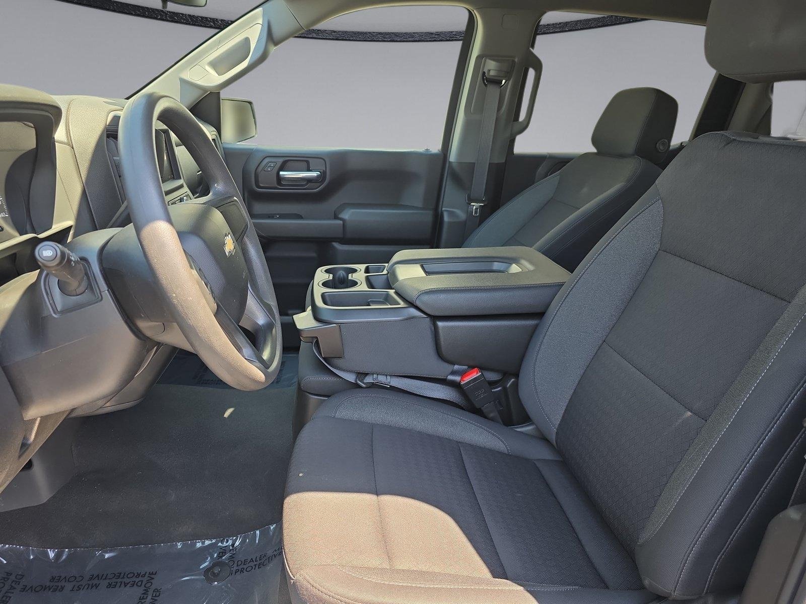 Certified 2025 Chevrolet Silverado 1500 Custom w/ LPO, Dark Essentials Package AWD/4WD image 20