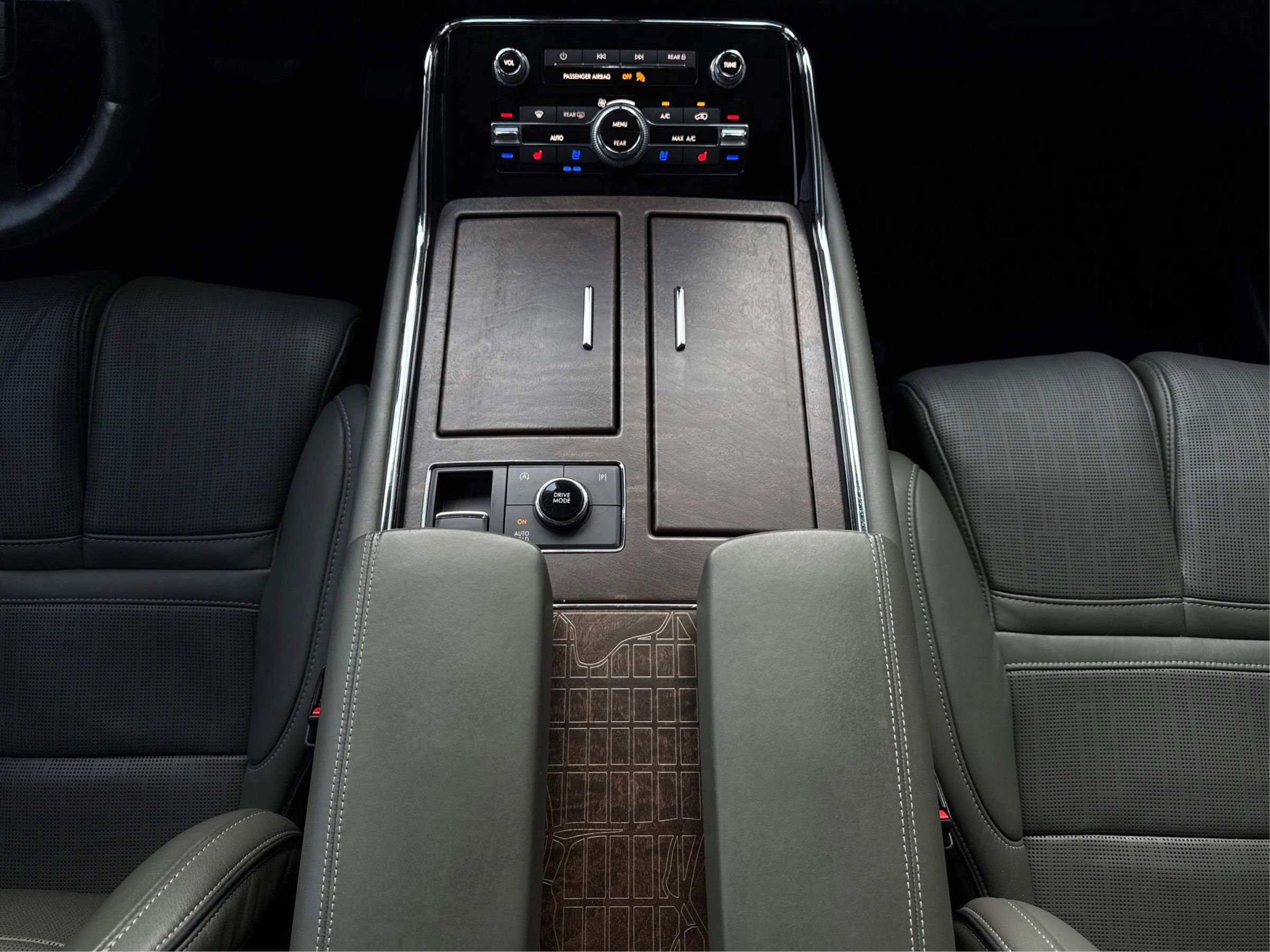 Used 2022 Lincoln Navigator Black Label image 16