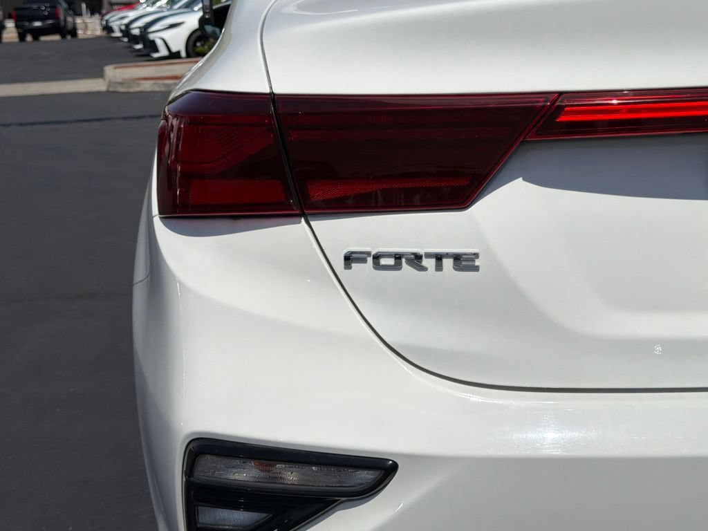 Used 2021 Kia Forte LXS FWD image 14