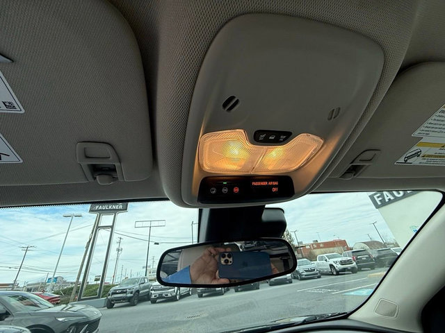 Used 2020 Buick Encore GX Preferred w/ Cold Weather Comfort Package image 28