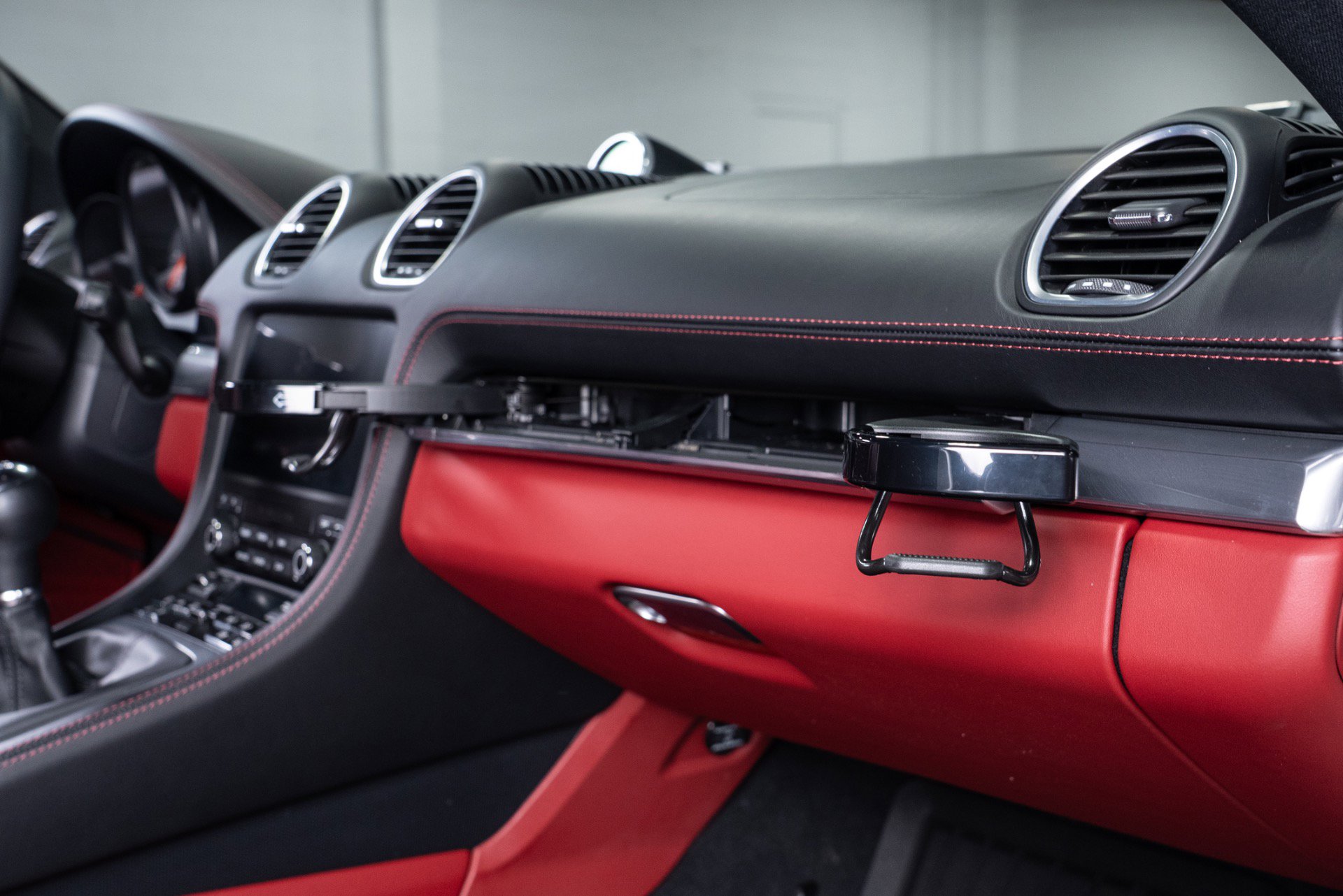 Used 2024 Porsche 718 Cayman S image 81