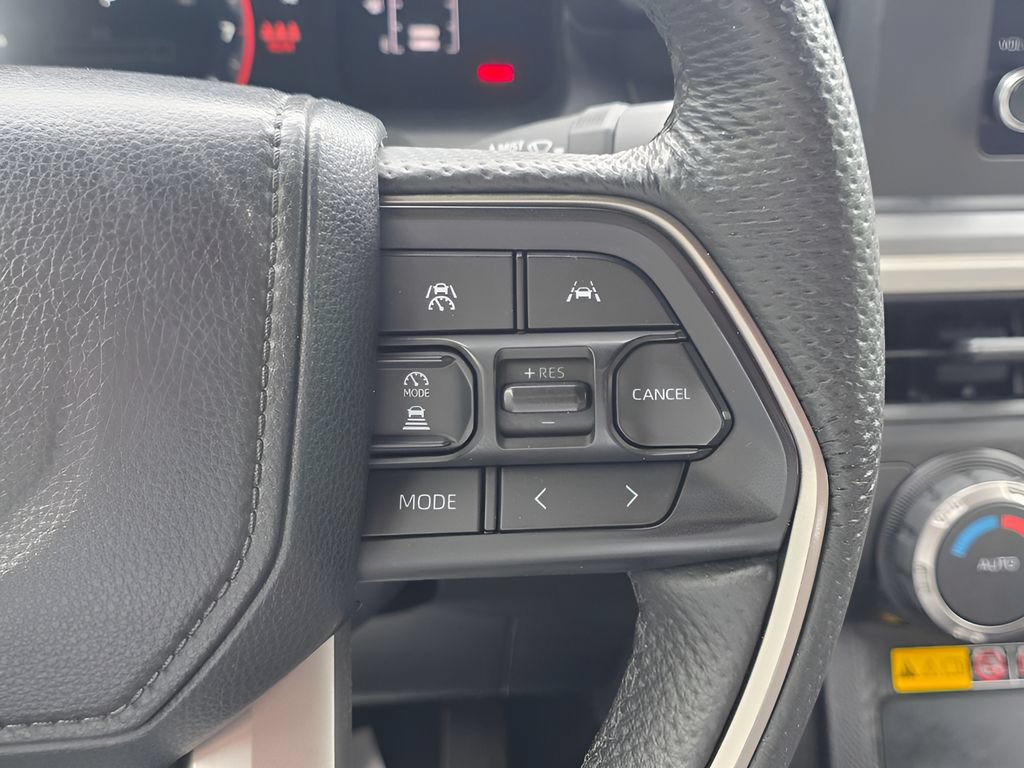 Used 2024 Toyota Tacoma SR5 AWD/4WD image 17