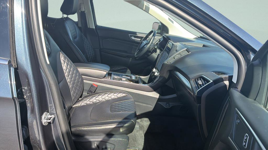 Certified 2024 Ford Edge Titanium w/ Equipment Group 301A AWD/4WD image 42