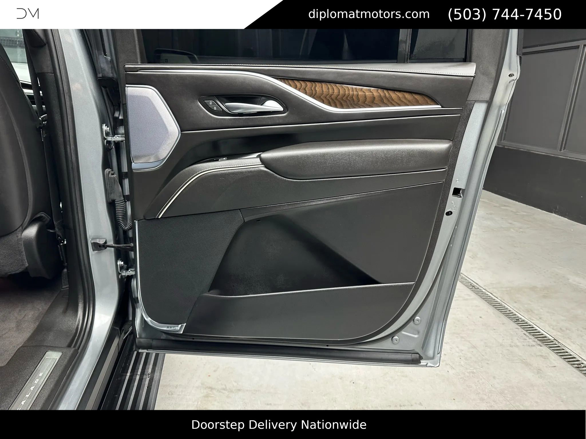 Used 2023 Cadillac Escalade ESV Sport Platinum w/ LPO, ONYX Package image 40