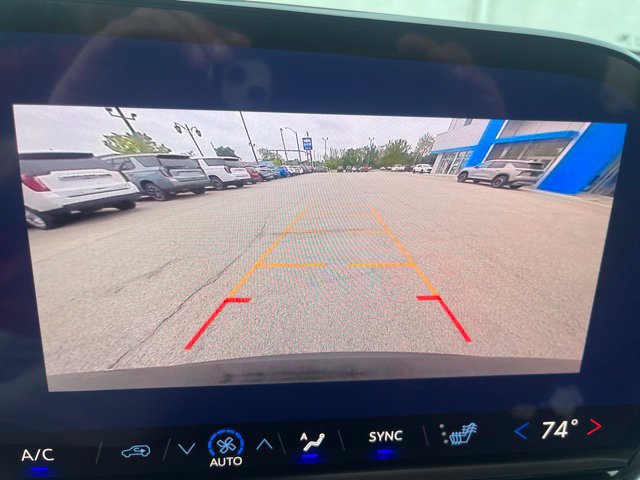 New 2027 Chevrolet Traverse LT FWD image 32