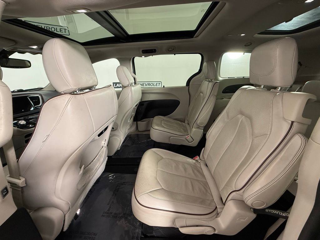 Used 2020 Chrysler Pacifica Limited image 15