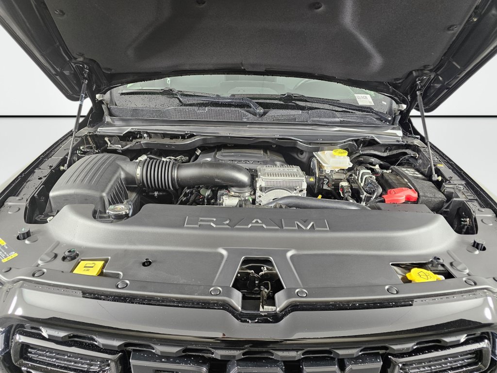 New 2026 RAM 1500 Warlock AWD/4WD image 13