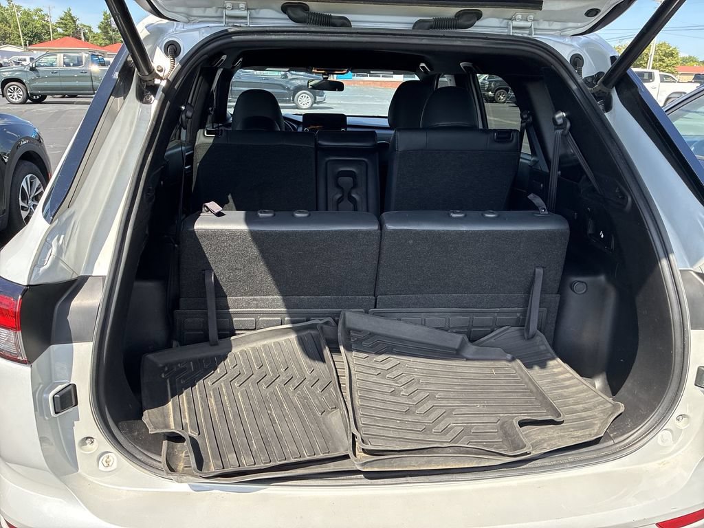 Used 2024 Mitsubishi Outlander SE AWD/4WD image 21