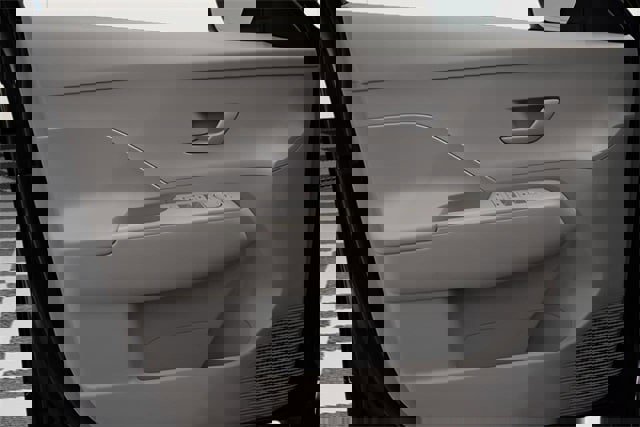 Used 2025 Hyundai Kona SEL image 20