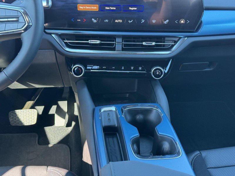 New 2026 Chevrolet Equinox EV LT FWD image 9