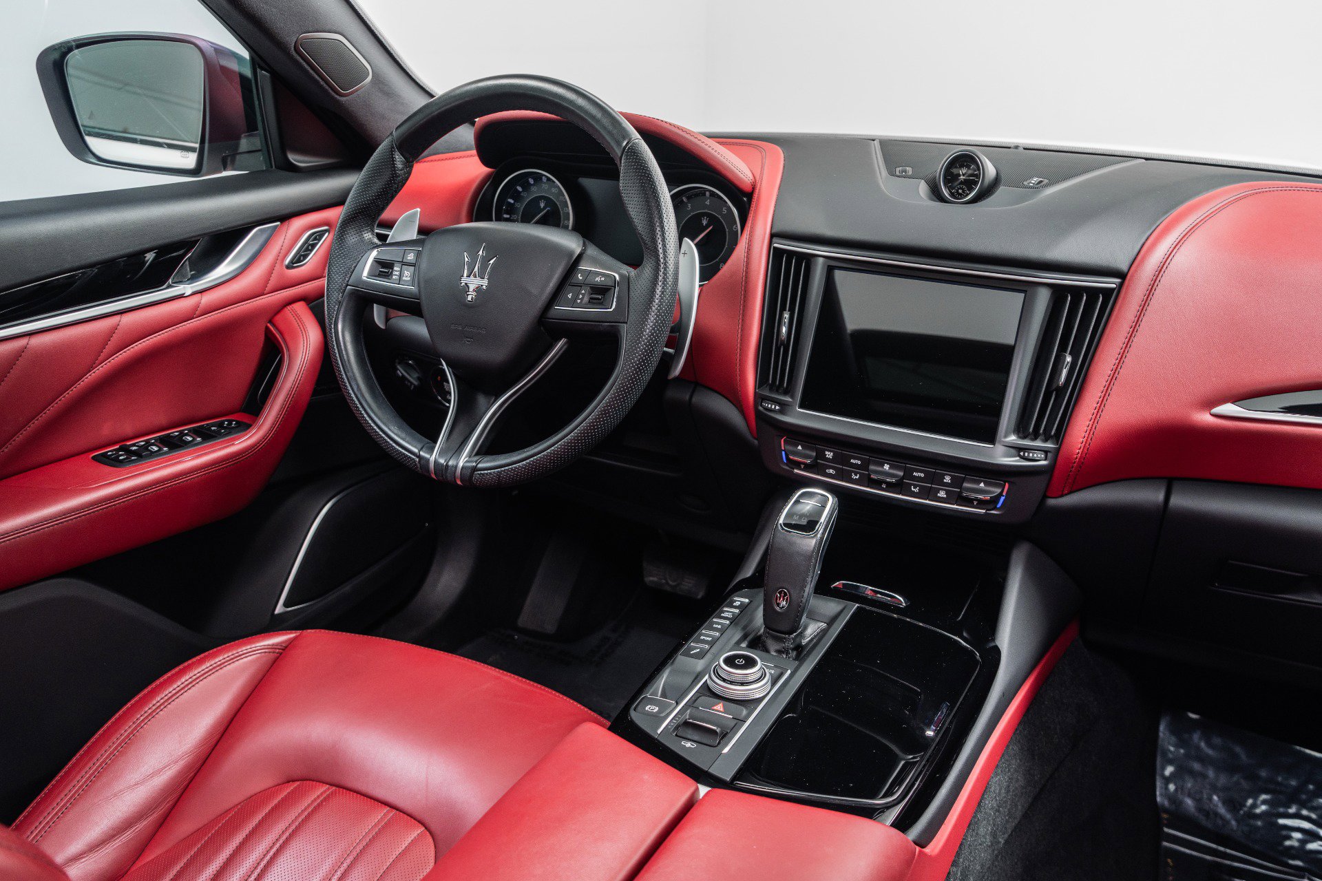 Used 2022 Maserati Levante Modena image 27