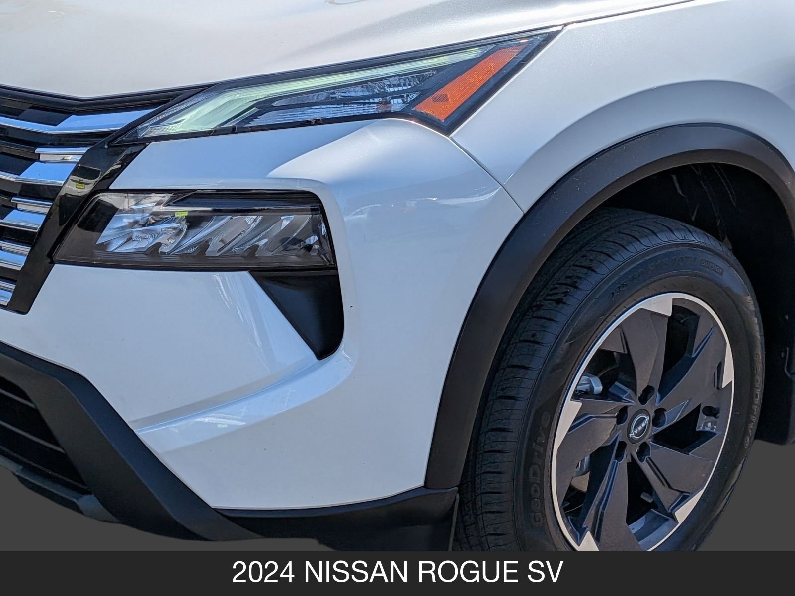 Certified 2024 Nissan Rogue SV w/ SV Premium Package image 10