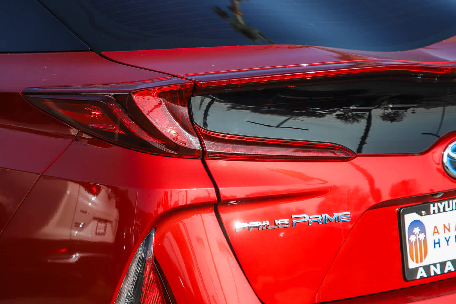 Used 2018 Toyota Prius Prime Premium image 9