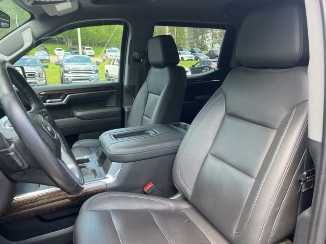 Used 2022 GMC Sierra 1500 Elevation w/ Elevation Premium Package AWD/4WD image 12
