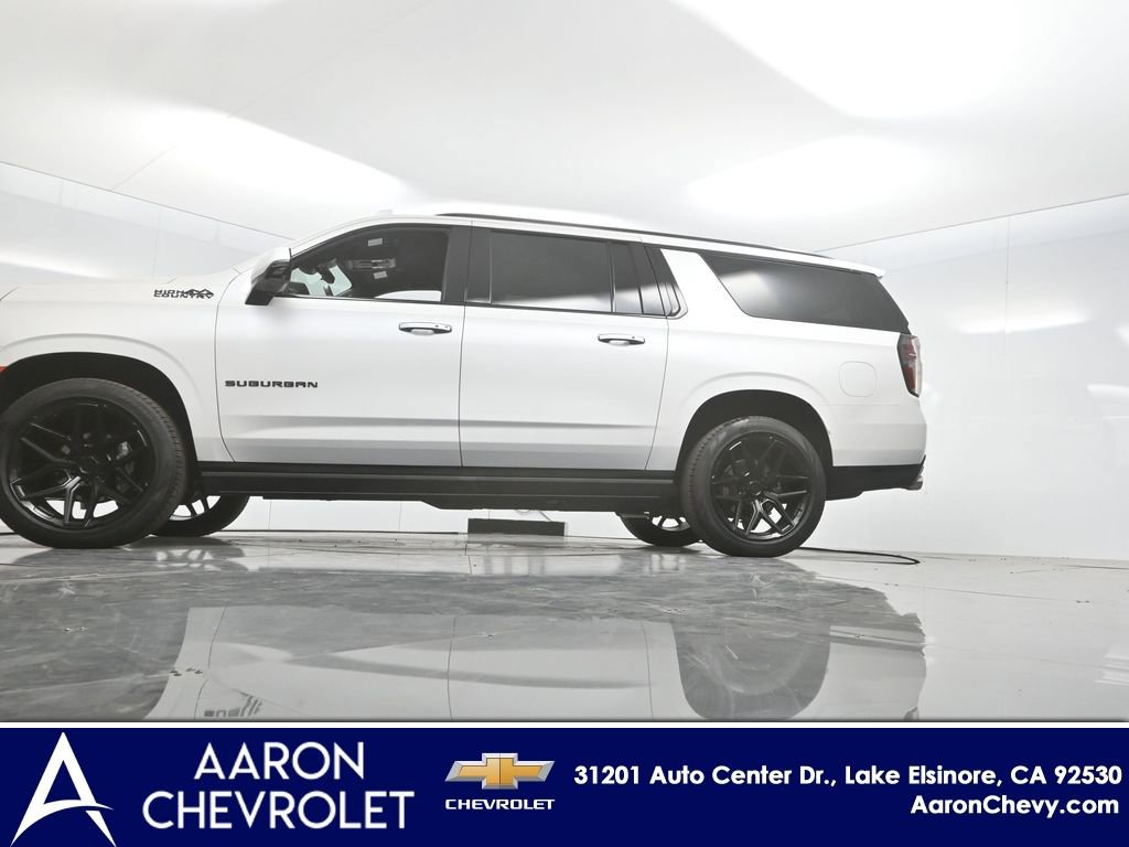 New 2024 Chevrolet Suburban High Country AWD/4WD image 6