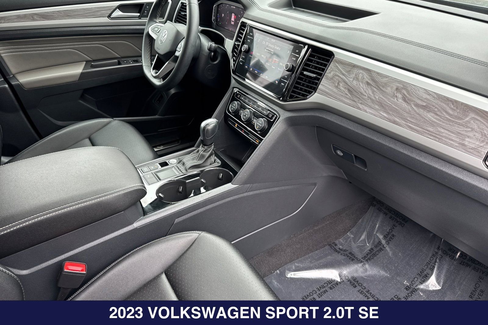 Used 2023 Volkswagen Atlas Cross Sport SE w/ Panoramic Sunroof Package FWD image 17