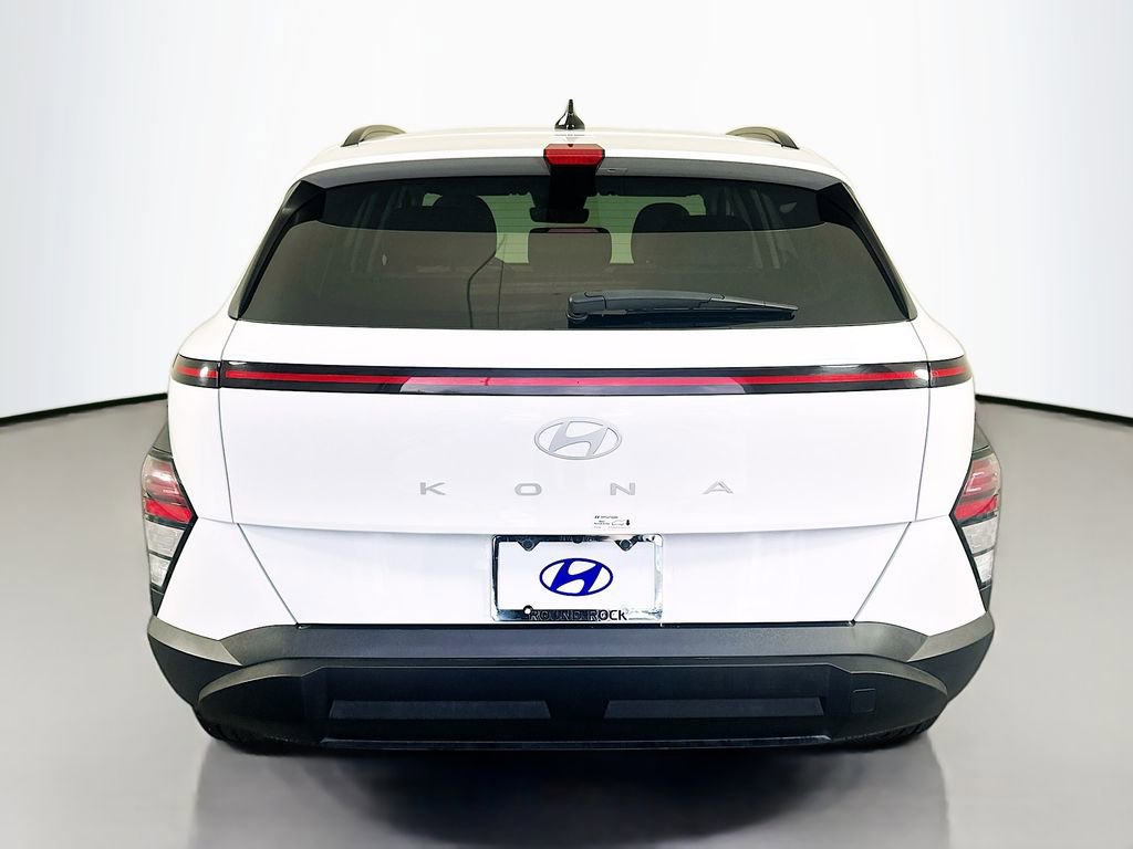 Certified 2025 Hyundai Kona SEL image 6