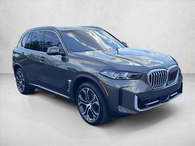 Used 2025 BMW X5 sDrive40i w/ Parking Assistance Package image 3