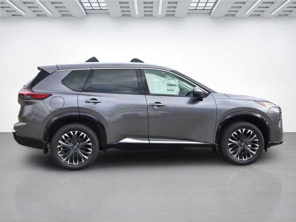 New 2026 Nissan Rogue Platinum w/ Platinum Premium Package AWD/4WD image 3