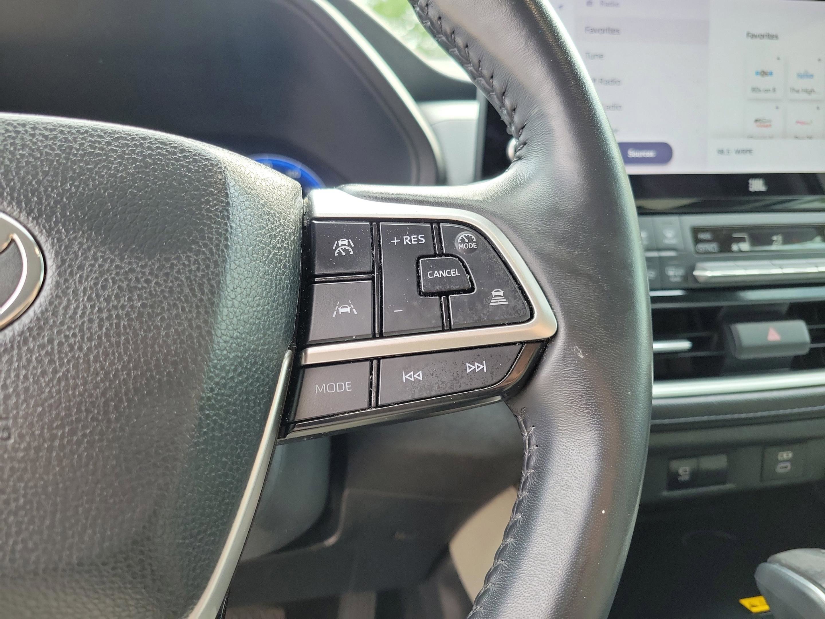 Certified 2024 Toyota Grand Highlander FWD image 21