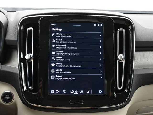 Used 2024 Volvo XC40 B5 Plus w/ Climate Package image 15