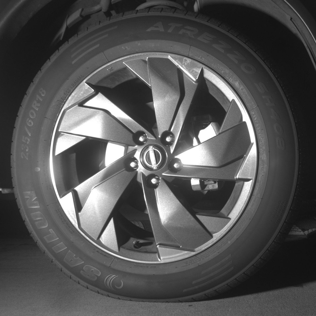 Used 2025 Nissan Rogue SV AWD/4WD image 13