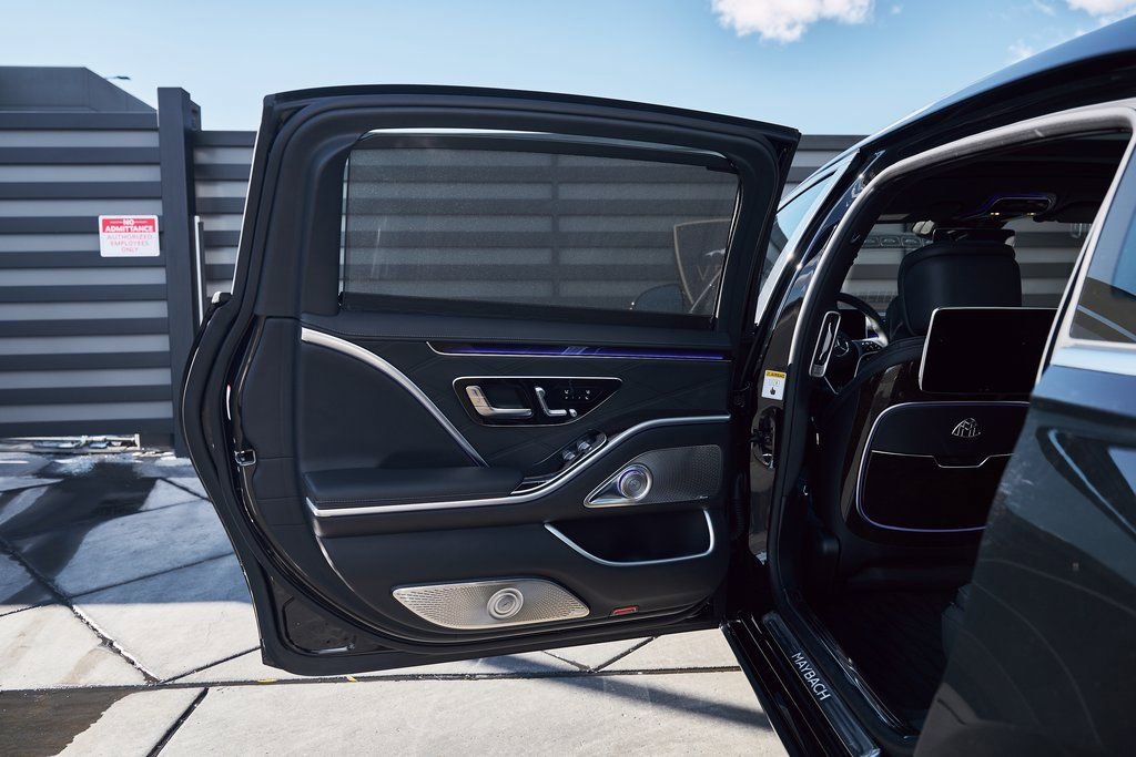 Used 2025 Mercedes-Benz Maybach S 580 4MATIC image 19