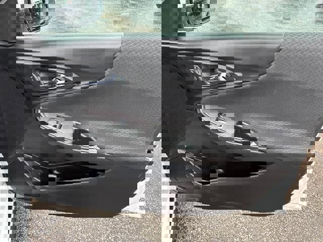 Used 2022 Chevrolet Malibu LT image 16