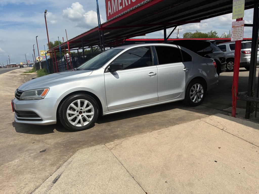 Used 2015 Volkswagen Jetta SE FWD image 6