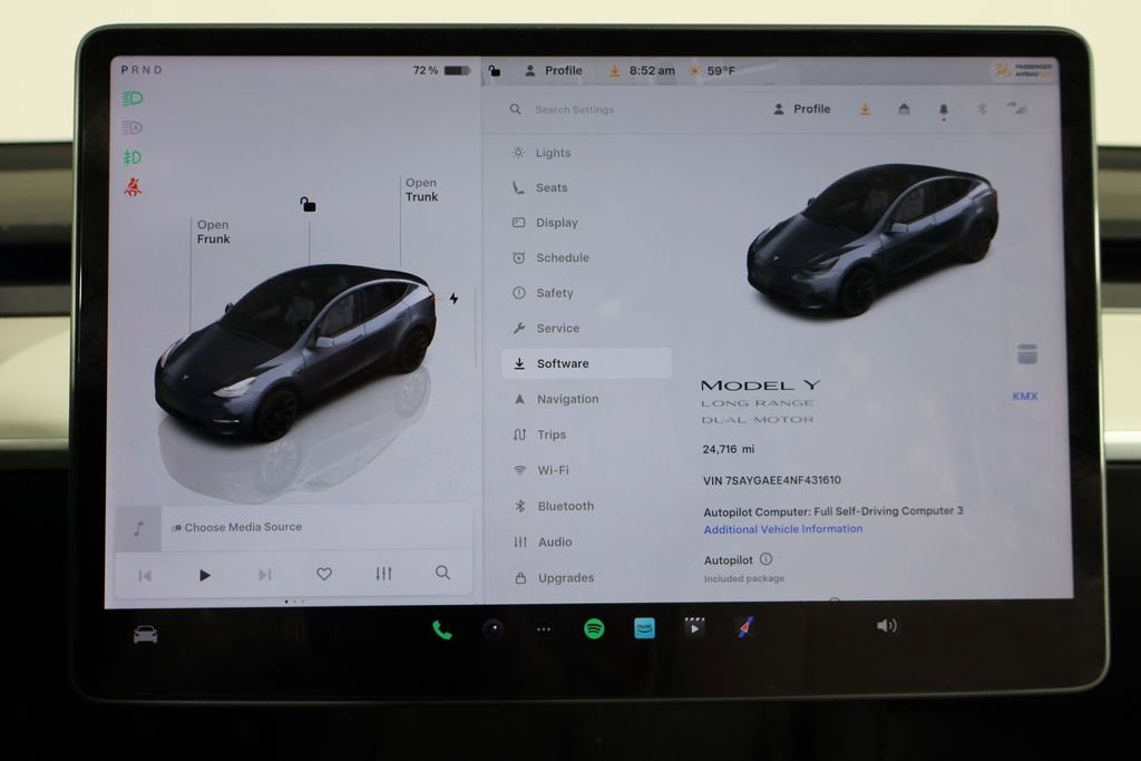 Used 2022 Tesla Model Y Long Range image 33