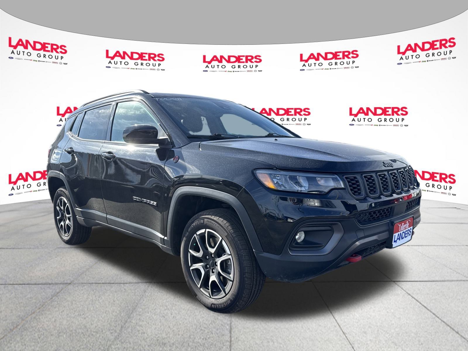 Used 2024 Jeep Compass Trailhawk image 1