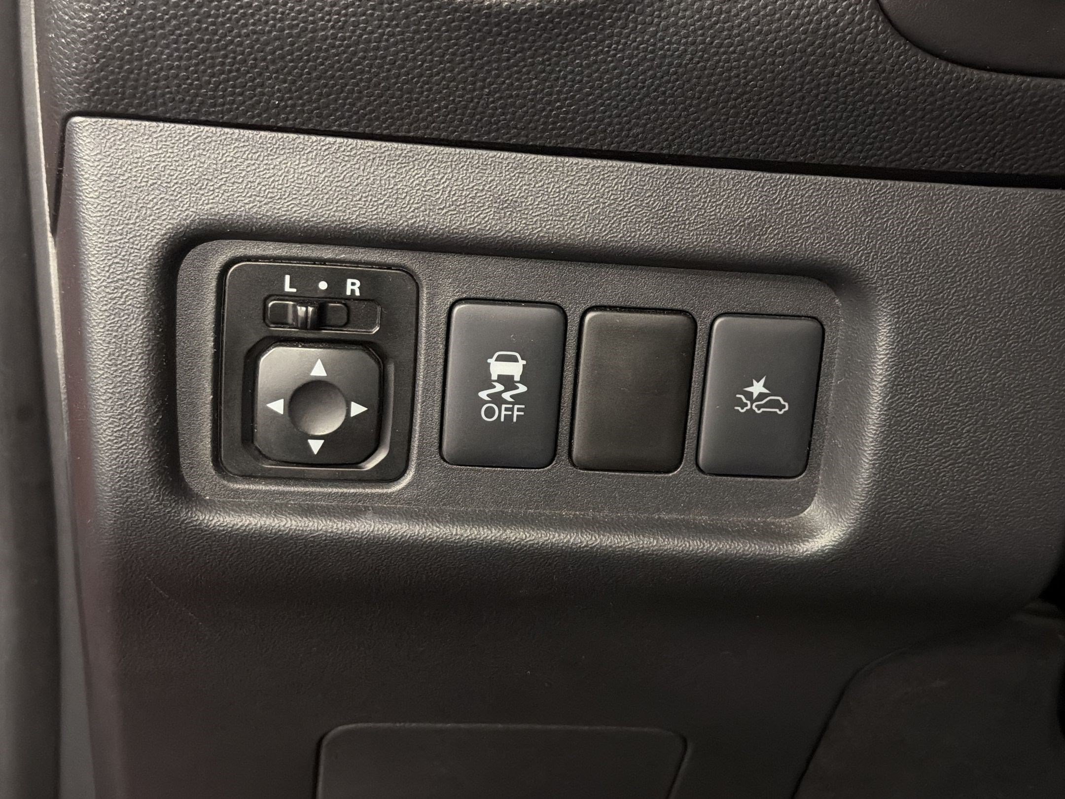 Used 2024 Mitsubishi Mirage ES FWD image 29