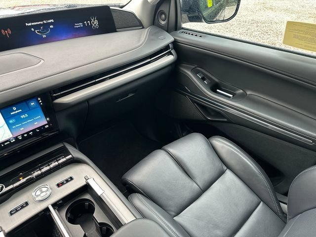 Used 2025 Lincoln Navigator Reserve AWD/4WD image 25