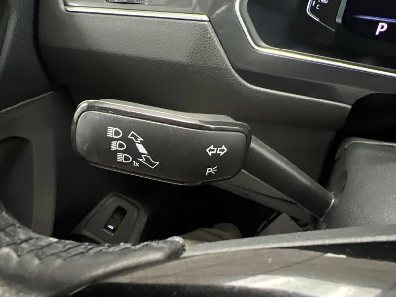 Used 2019 Volkswagen Tiguan SEL AWD/4WD image 22