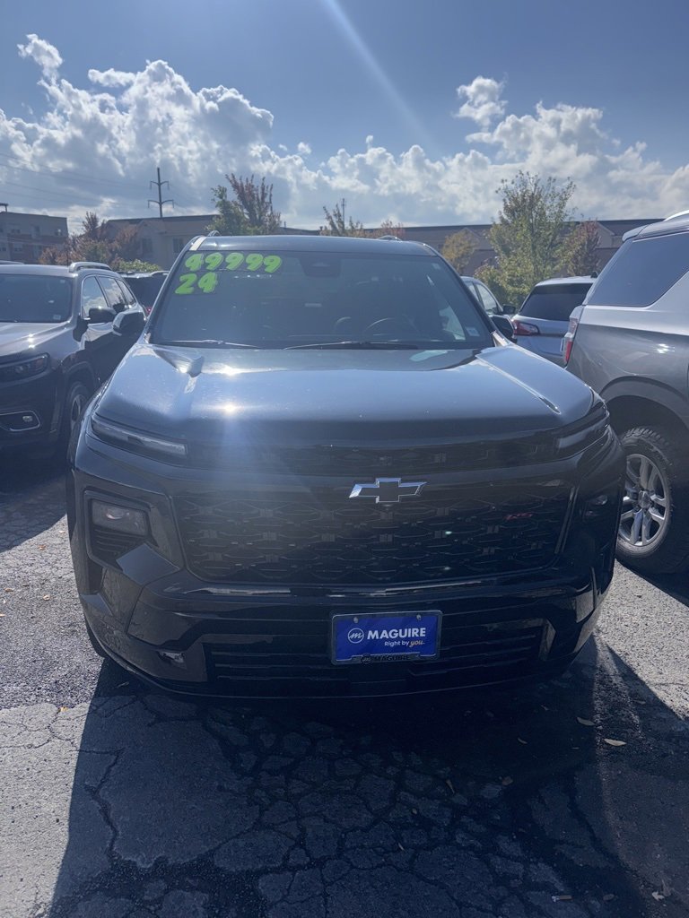 Used 2024 Chevrolet Traverse RS