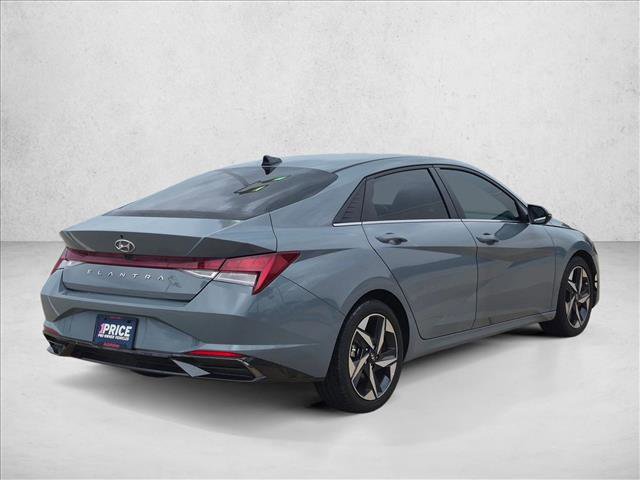 Used 2022 Hyundai Elantra SEL w/ Convenience + Premium Package FWD image 6