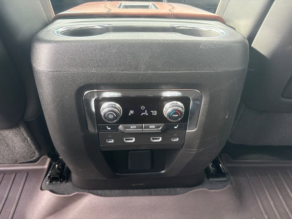 Used 2024 GMC Yukon XL Denali Ultimate image 13