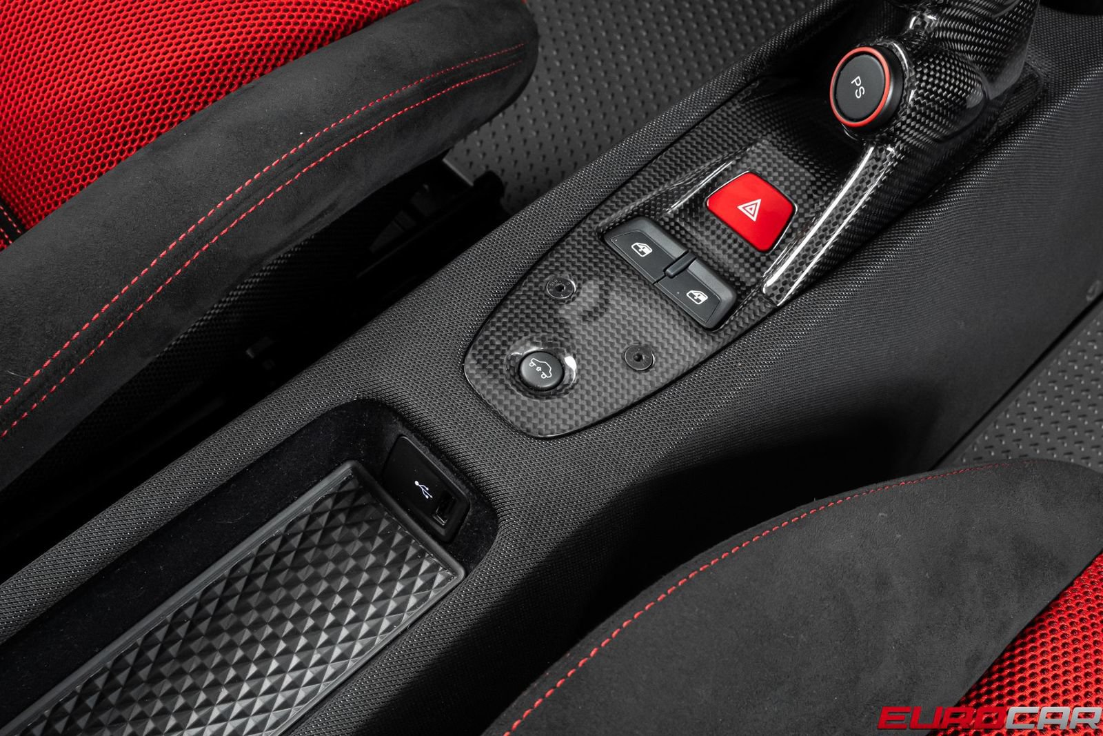 Used 2015 Ferrari 458 Speciale Coupe RWD image 39