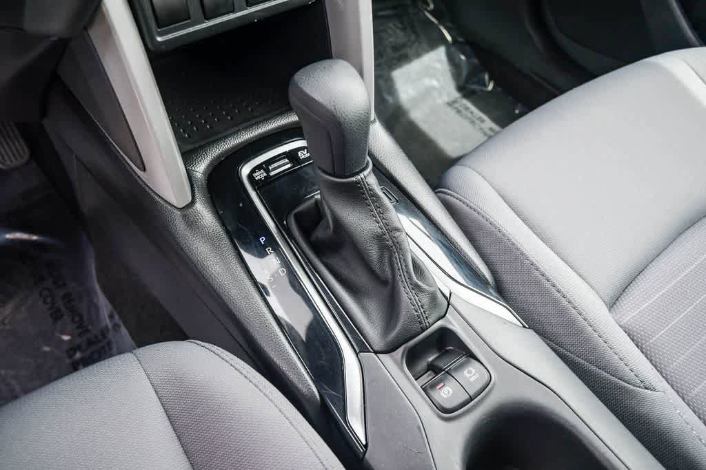 Used 2025 Toyota Corolla Cross AWD Hybrid image 19