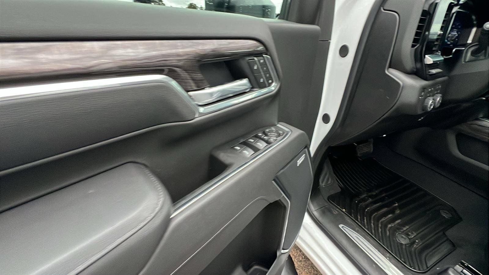 New 2026 Chevrolet Silverado 3500 LTZ w/ LTZ Plus Package AWD/4WD image 12