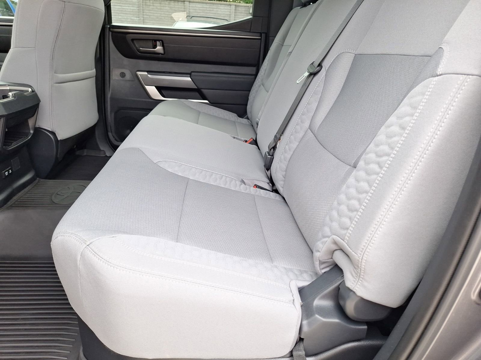 Used 2025 Toyota Tundra SR5 AWD/4WD image 30