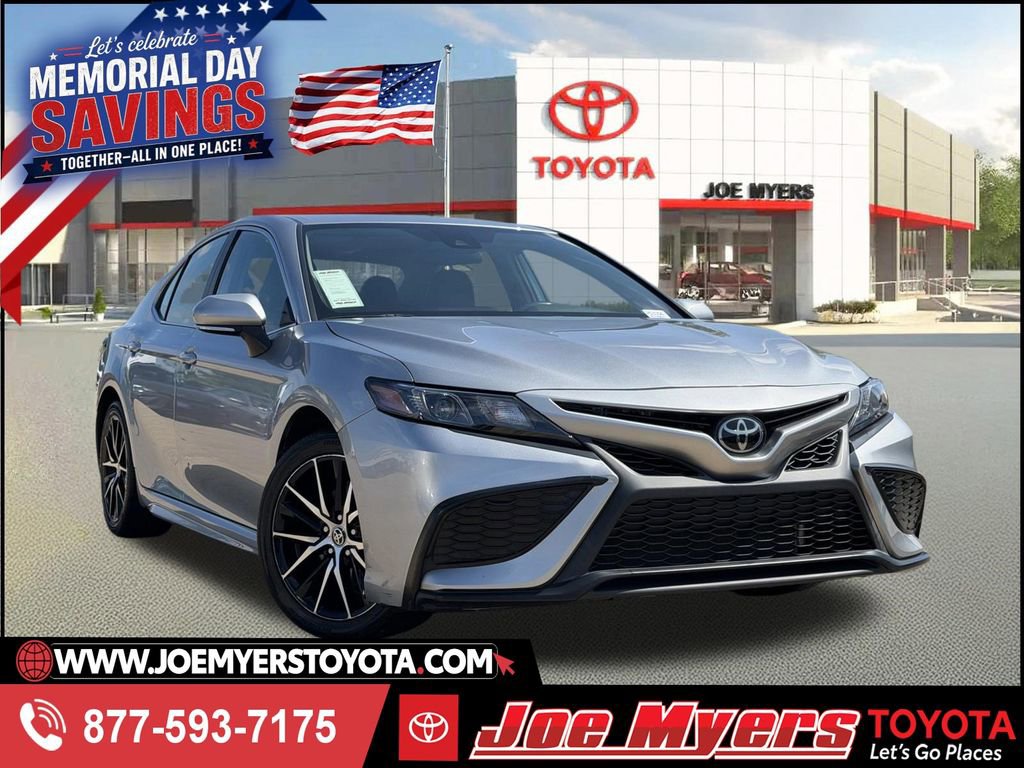 Used 2024 Toyota Camry SE