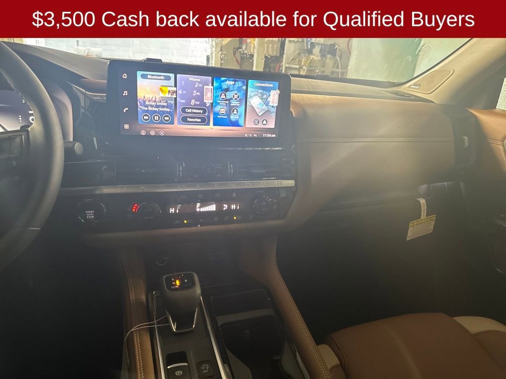 New 2026 Nissan Pathfinder Platinum image 11