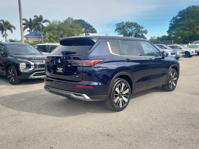 New 2026 Mitsubishi Outlander SE image 6